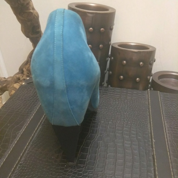 Nicholas Kirkwood - Picture 3 of 7